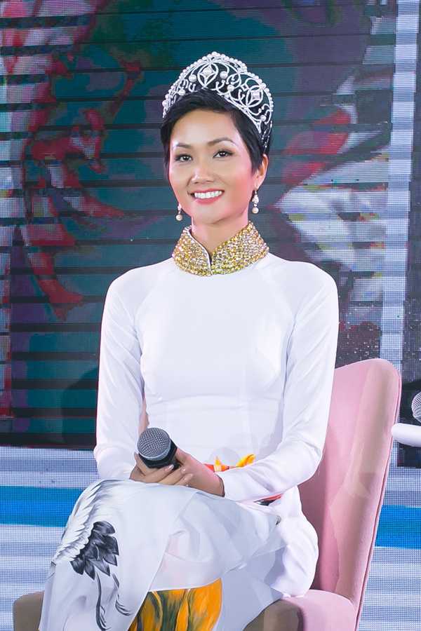 Hoa hậu HHen Niê  - 1