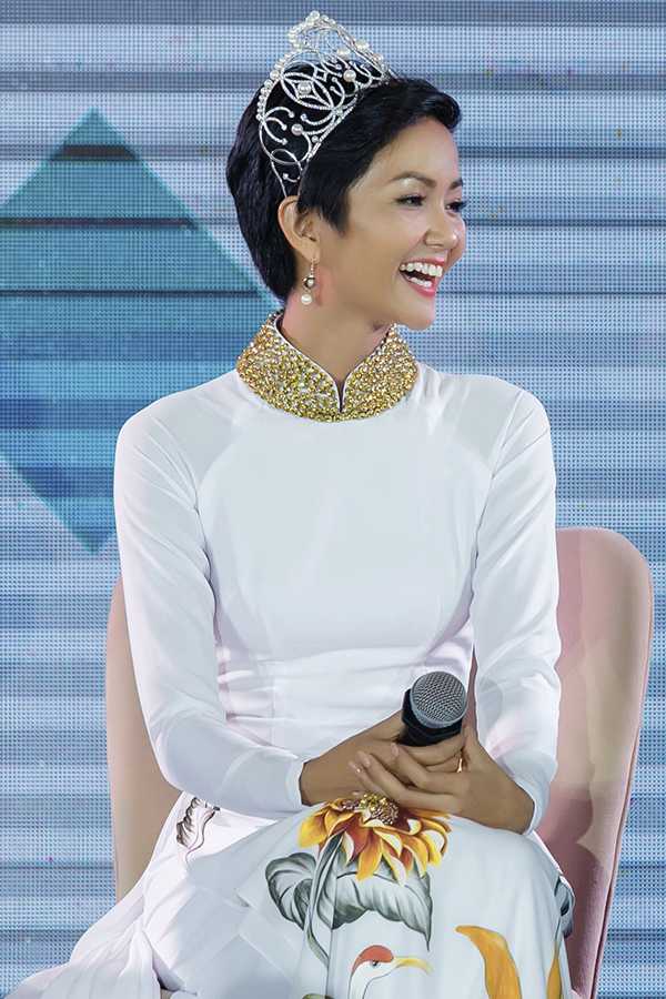 Hoa hậu HHen Niê  - 2