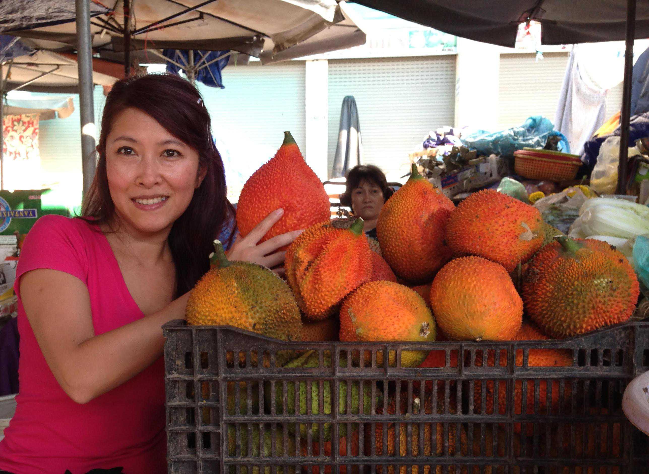Nữ tiến sĩ gốc Việt ở Úc Tiên Huỳnh khuyến khích người dân Việt Nam dùng  quả gấc trong bữa ăn hàng ngày - Phụ nữ hiện đại