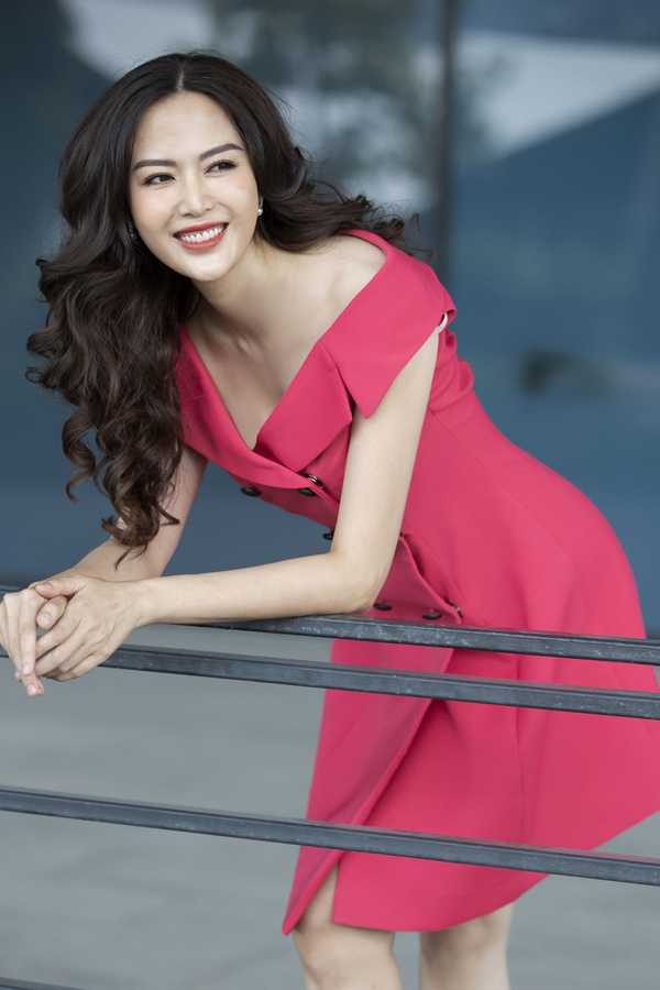 Vóc dáng tuổi 42 của Hoa hậu Thu Thủy