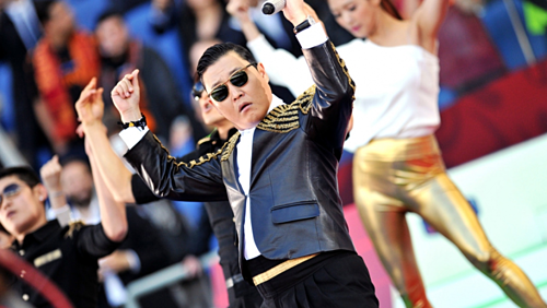 Psy biểu diễn ca khúc nổi tiếng - Gangnam Style. Ảnh: Pri
