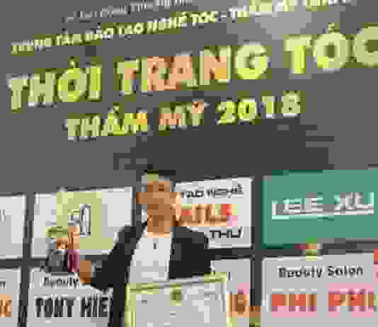 Chuyên gia tạo mẫu tóc Trung Master và quan điểm nhân văn trong dạy nghề
