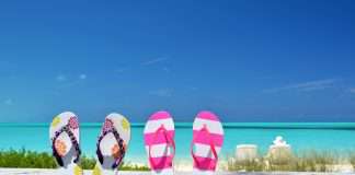 6 thứ quen thuộc mà phái nữ thường dùng vô tình gây hỏng dáng, hại cột sống