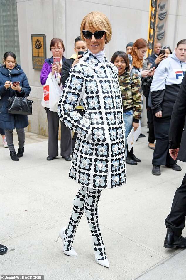 Celine Dion xuất hiện đầy nổi bật giữa đường phố New York
