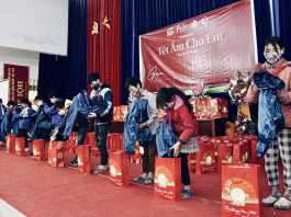 “Tết Ấm Cho Em” đến với trên 300 trẻ em vùng Tây Bắc