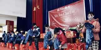 “Tết Ấm Cho Em” đến với trên 300 trẻ em vùng Tây Bắc