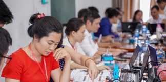 STEAM for Vietnam và VinUni tổ chức Khóa học về Robotics cho học sinh