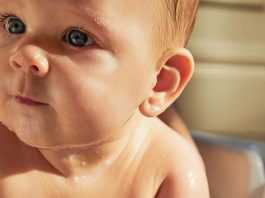 Gợi ý quy trình chăm sóc làn da nhạy cảm cho trẻ sơ sinh
