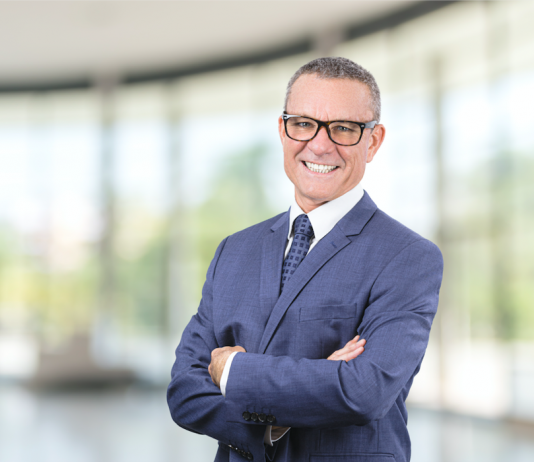 Xu hướng chuyển sang mô hình làm việc kết hợp – giữa làm việc tại văn phòng và làm việc từ xa