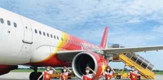 Phú Quốc đón đoàn khách hộ chiếu vaccine đầu tiên đến Việt Nam