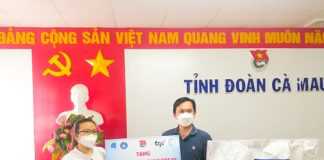 Hội Thầy thuốc trẻ Việt Nam trao tặng 1.200 túi thuốc điều trị COVID-19 cho người dân 5 tỉnh miền Tây