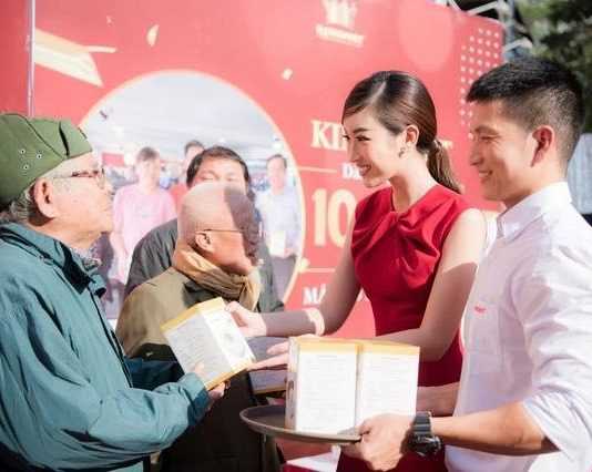 Khởi động “Hành trình nhân ái 2022”: Kingsport đồng hành cùng người cao tuổi, đẩy lùi “căn bệnh nguy hiểm nhất thế kỷ”