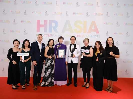 Manulife Việt Nam được vinh danh tại HR Asia Awards nhờ chiến lược nhân sự Đa dạng, Bình đẳng và Hòa nhập