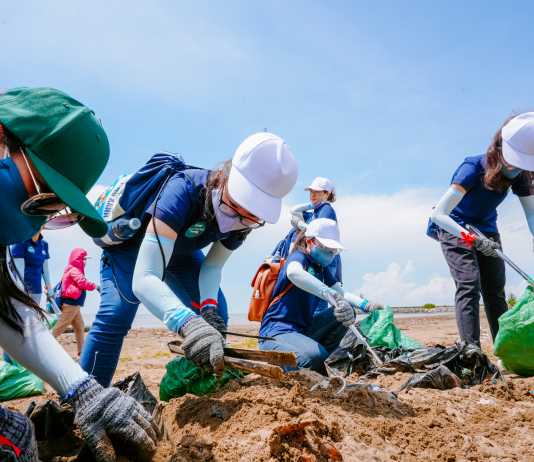 Gần 200 nhân viên Nestlé Việt Nam tham gia hoạt động “Dọn rác bãi biển – Trải nghiệm thiên nhiên”