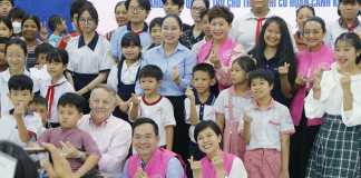 Nu Skin Việt Nam trao tặng 200 suất học bổng và quà tặng cho trẻ em nhân ngày “Ngày làm vì những điều tốt đẹp”