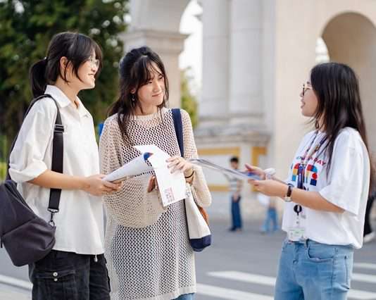 Trải nghiệm một ngày làm sinh viên VinUni tại Ngày hội Trải nghiệm