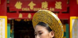 Tết sang trọng và độc đáo với áo gấm hoa sáng tạo của Chu Gallery “Quiet Luxury”