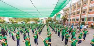 Màn đồng diễn thể dục ấn tượng lập kỷ lục Việt Nam của 11.032 học sinh tiểu học Bình Dương