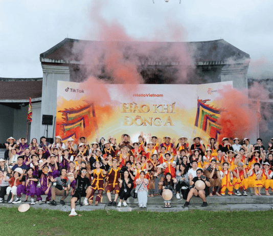 #HelloVietnam chính thức tái khởi động với hành trình siêu bất ngờ