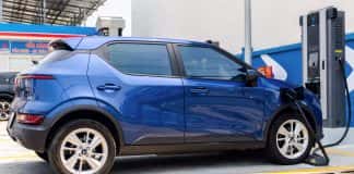 Trạm sạc tiện dụng, chủ xe điện chạy dịch vụ tự tin trên mọi cung đường