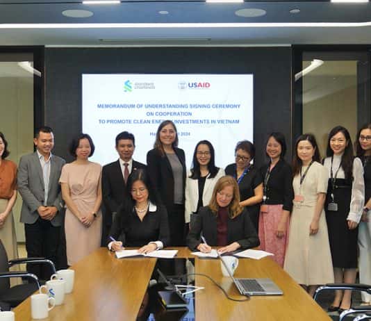Ngân hàng Standard Chartered Việt Nam và Hoa Kỳ hợp tác thúc đẩy đầu tư vào năng lượng sạch tiên tiến tại Việt Nam