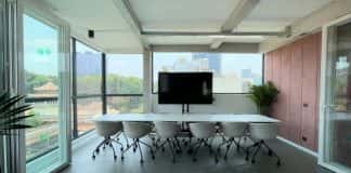 Bạn đang tìm kiếm văn phòng cho thuê tại TP. Hồ Chí Minh? Vậy hãy tham khảo bài viết dưới đây của The Sentry để có thể tìm kiếm được một văn phòng làm việc lý tưởng nhất nhé.