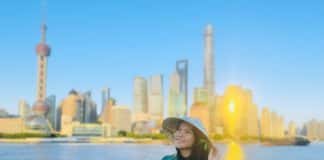 Nghệ sĩ Trúc Thy truyền thông dự án Mẹ Thiên Nhiên tại Bến Thượng Hải