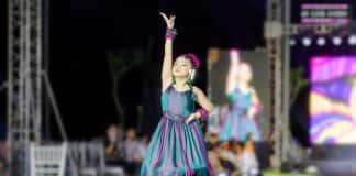 Vedette Mai Vân Giang bông hoa nở rộ ở rừng núi đại ngàn trong BST Gửi Tây Bắc