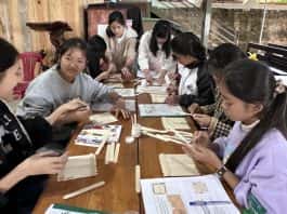 Lớp học iClass “chia sẻ yêu thương” ở Đăng Srỗn