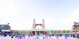 CHUYẾN HÀNH TRÌNH ĐA TẦNG CẢM XÚC TẠI “SIÊU” LỄ HỘI MÙA THU 8WONDER MOON FESTIVAL