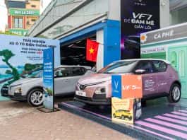 Lái thử VinFast VF 5 Plus để chọn mua ô tô đầu đời, khách hàng chia sẻ: “Rộng rãi, an toàn và tiết kiệm”