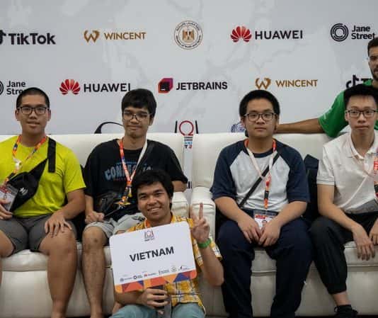 Bứt phá ngoạn mục của cặp đôi vàng môn Tin