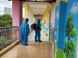 Trường học phòng bệnh từ xa ngày giá rét