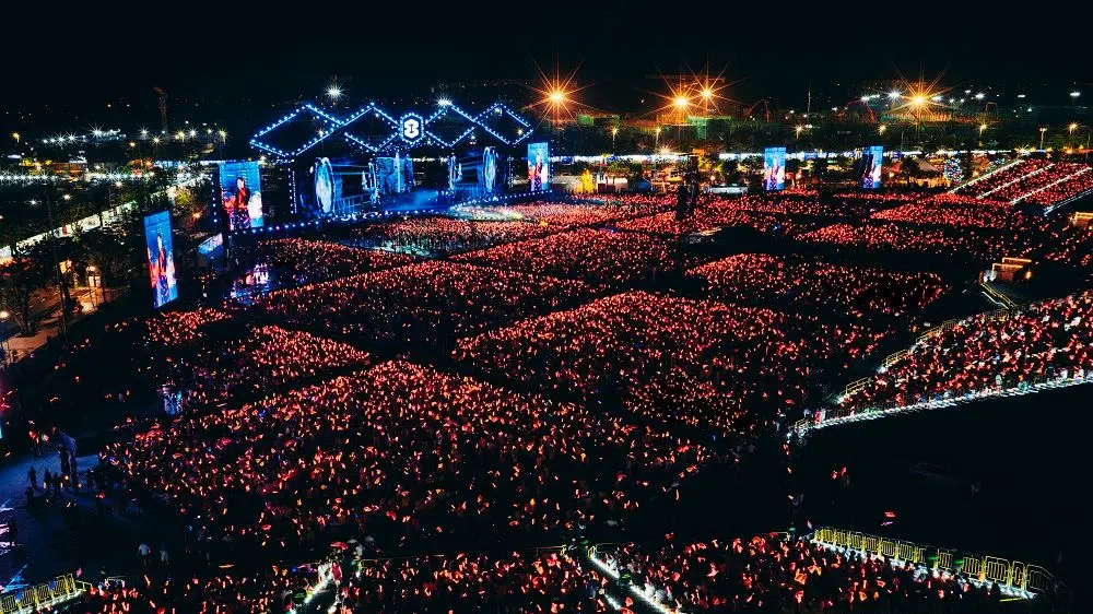 Từ 8Wonder: thế hệ nghệ sĩ trẻ đã đủ “chín” để bước ra sân khấu toàn cầu 6 Phu nu hien dai 8Wonder 2025 06