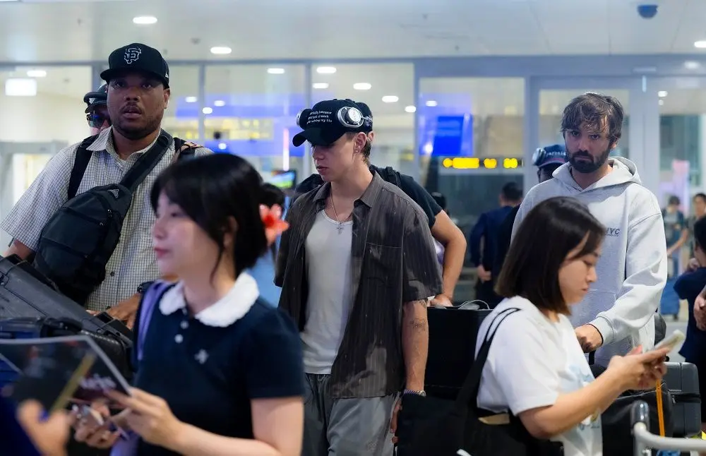 Phu nu hien dai The Kid LAROI 01