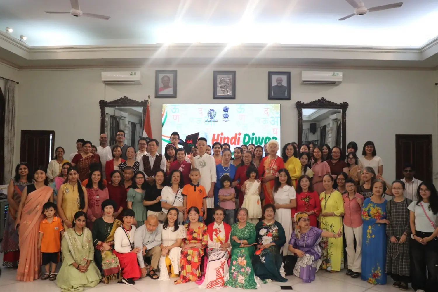 Tuổi 16 kỳ diệu của thiếu niên Nguyễn Khắc Hưng: Khi tinh thần Hindi Diwas giao hòa với hồn Phật 20:20 | 17/09/2025