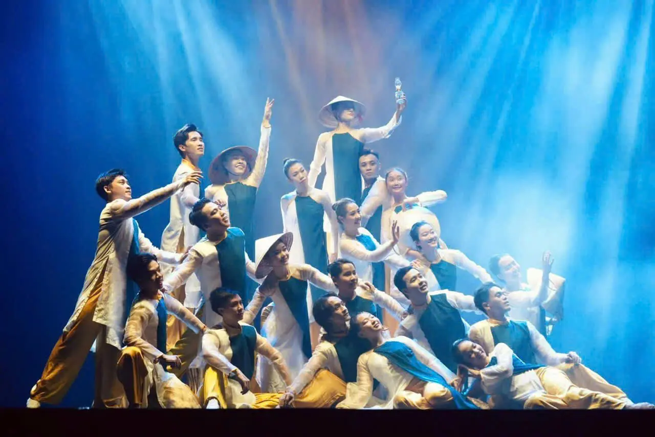 Nha hat bong sen phunuhiendai.vn 2