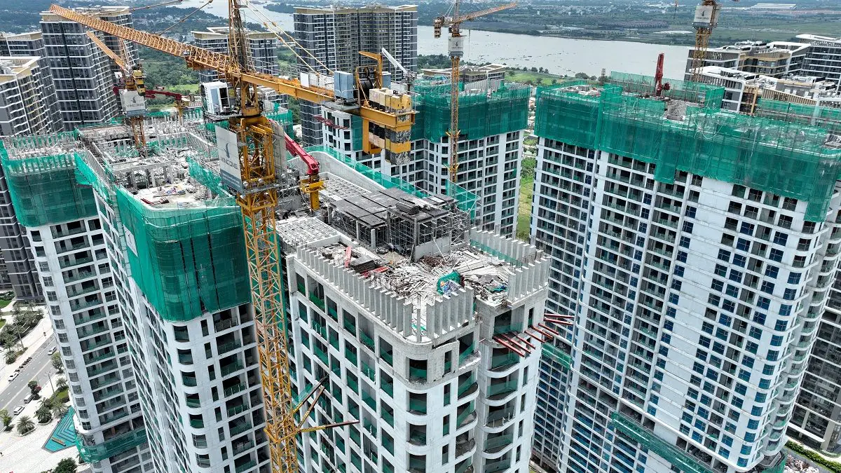 Nhà đầu tư phía Bắc đổ vào Nam săn căn hộ giá tốt, đâu là điểm đến của dòng tiền? 4 Phu nu hien dai The Opus One 02