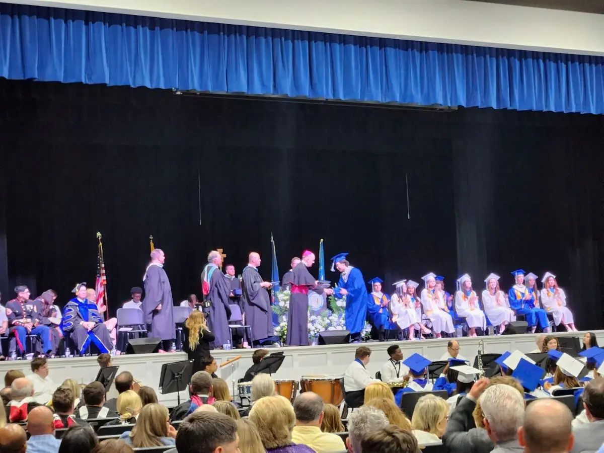 Trường Trung học Công giáo Conwell-Egan Ngôi trường nội trú dẫn đầu về học thuật 9 Phu nu hien dai conwell egan 05