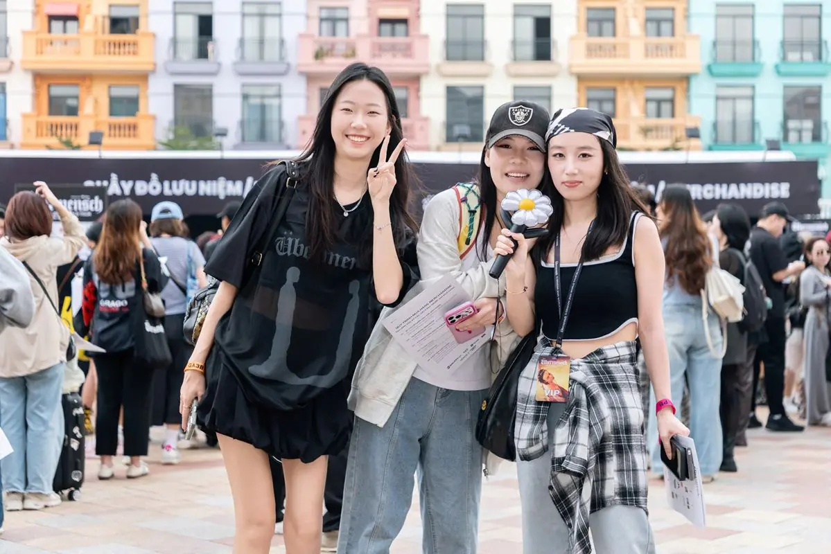 Phu nu hien dai G DRAGON 2025 WORLD TOUR 04