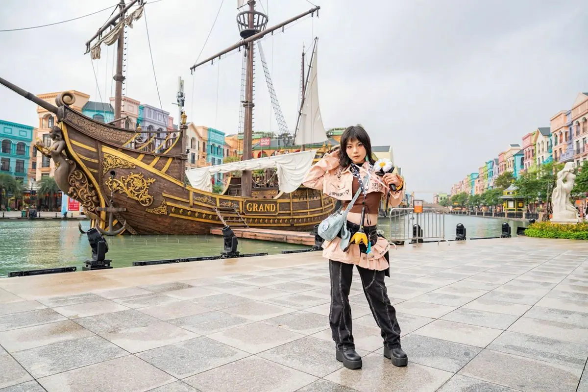 Phu nu hien dai G DRAGON 2025 WORLD TOUR 09