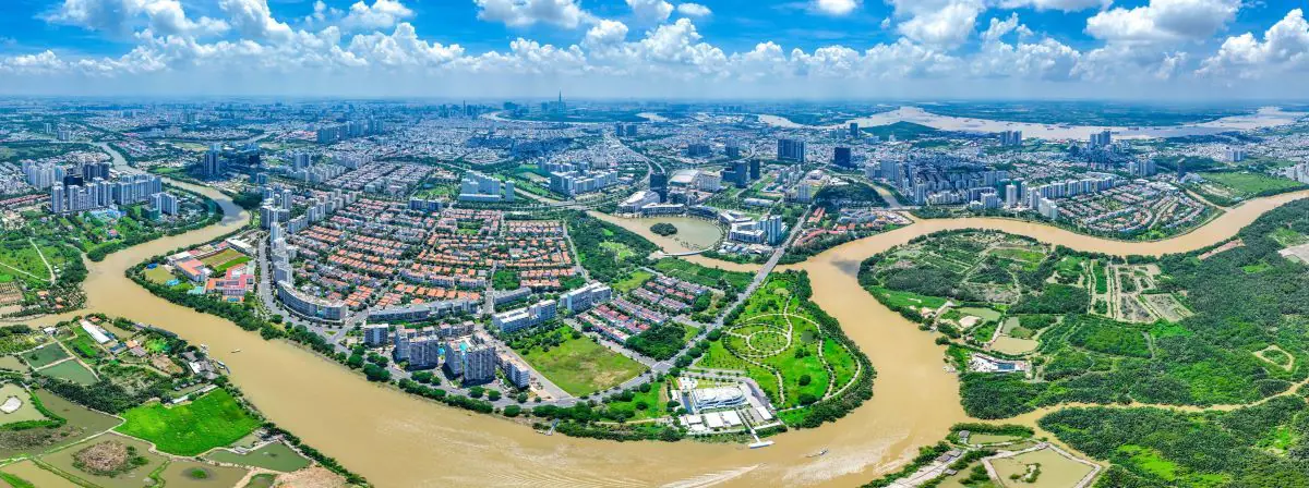 Phu nu hien dai Vinhomes Green Paradise 01 1