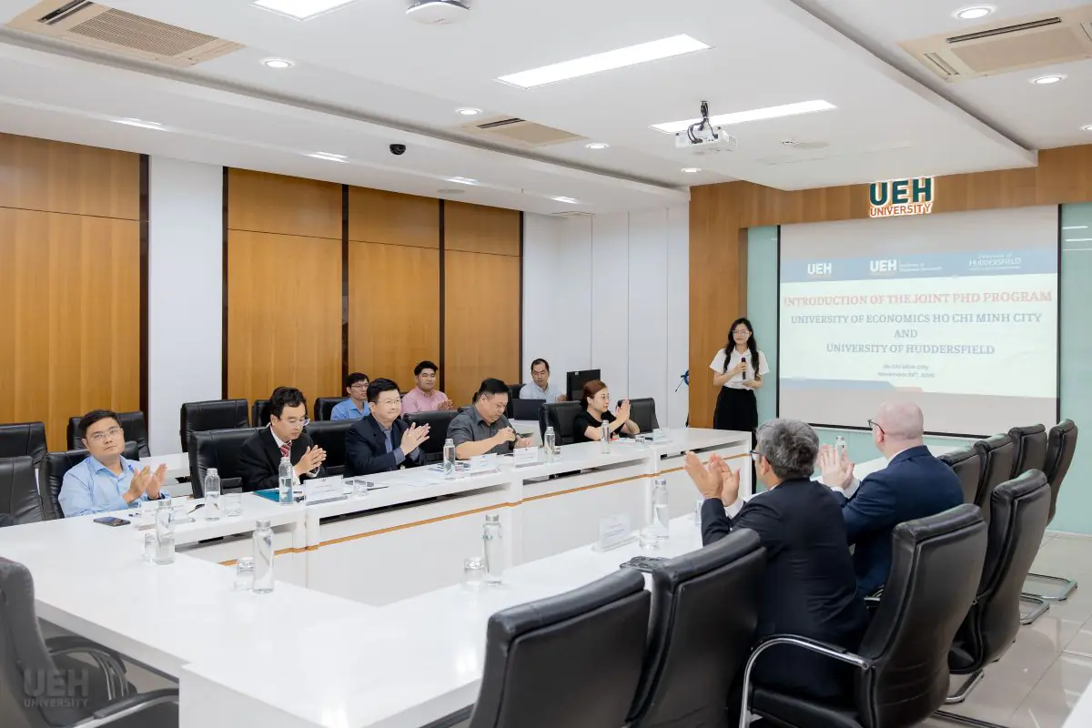 ĐH Kinh tế TP. HCM muốn nâng tầm nghiên cứu theo chuẩn mực Quốc tế 3 Phu nu hien dai dai hoc kinh te 01