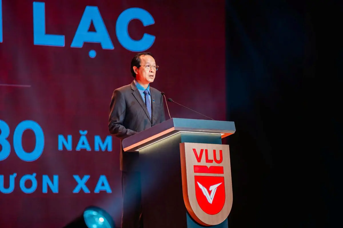 Phu nu hien dai dai hoc van lang 05