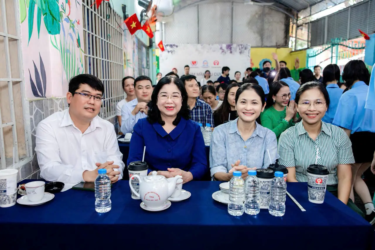 Phunuhiendai uom mam nu cuoi