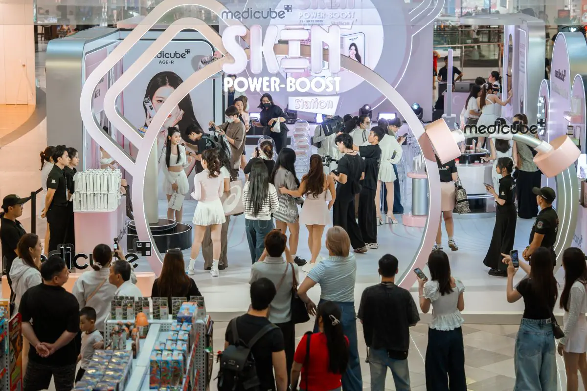 Phu nu hien dai Medicube my pham han quoc 03