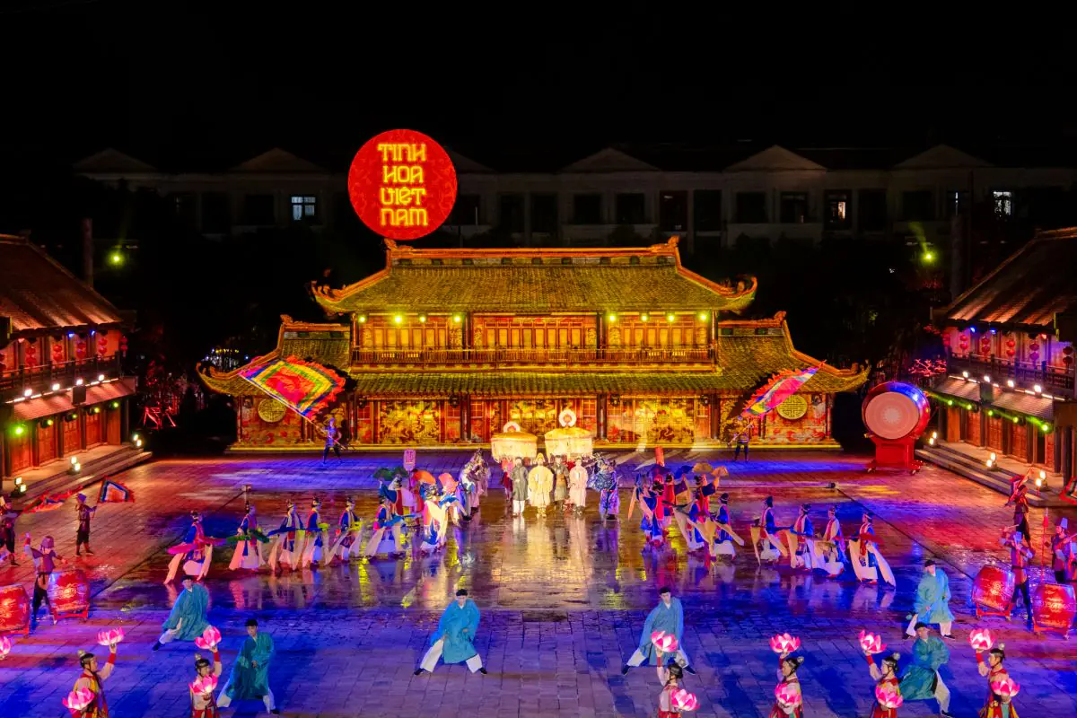 Bắc đảo Phú Quốc mùa đẹp nhất năm đánh thức mọi giác quan du khách 23 Phu nu hien dai Vinpearl phu quoc 11