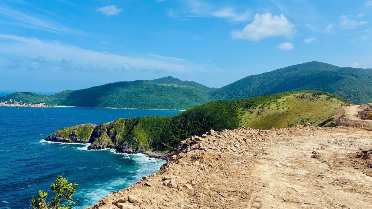 Phu nu hien dai Vinpearl san golf 6 sao 03