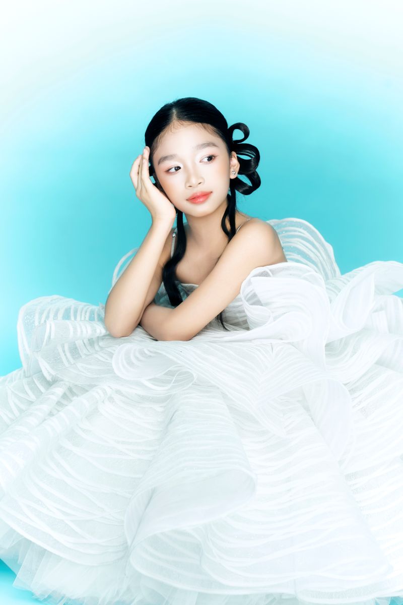 Phu nu hien dai bo thiet ke ky luc nguyen minh cong 06