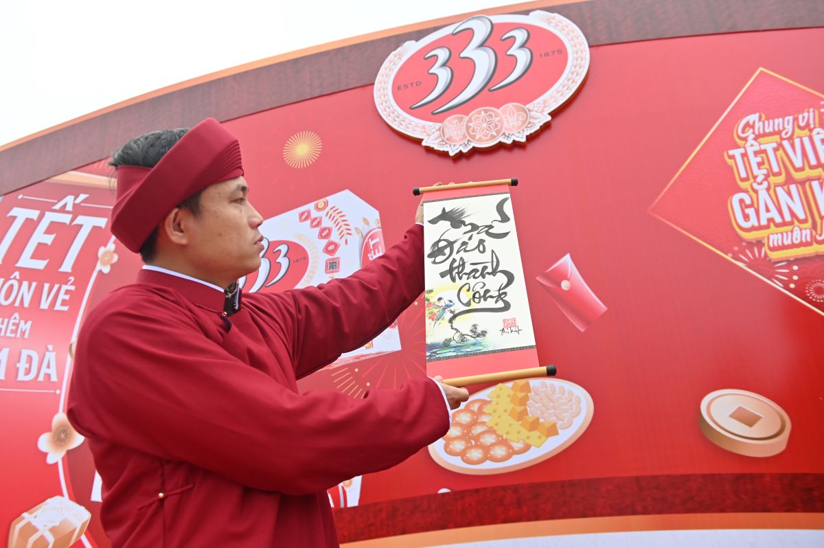 Phu nu hien dai chung vi tet viet sabeco 02